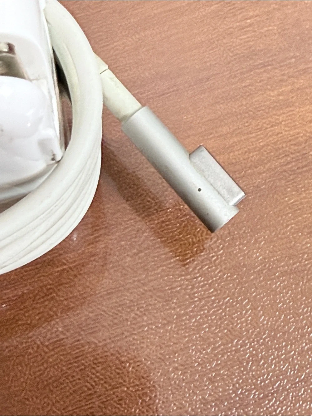 2 Apple MacBook 85W Magsafe Power Adapter Chargers A1343